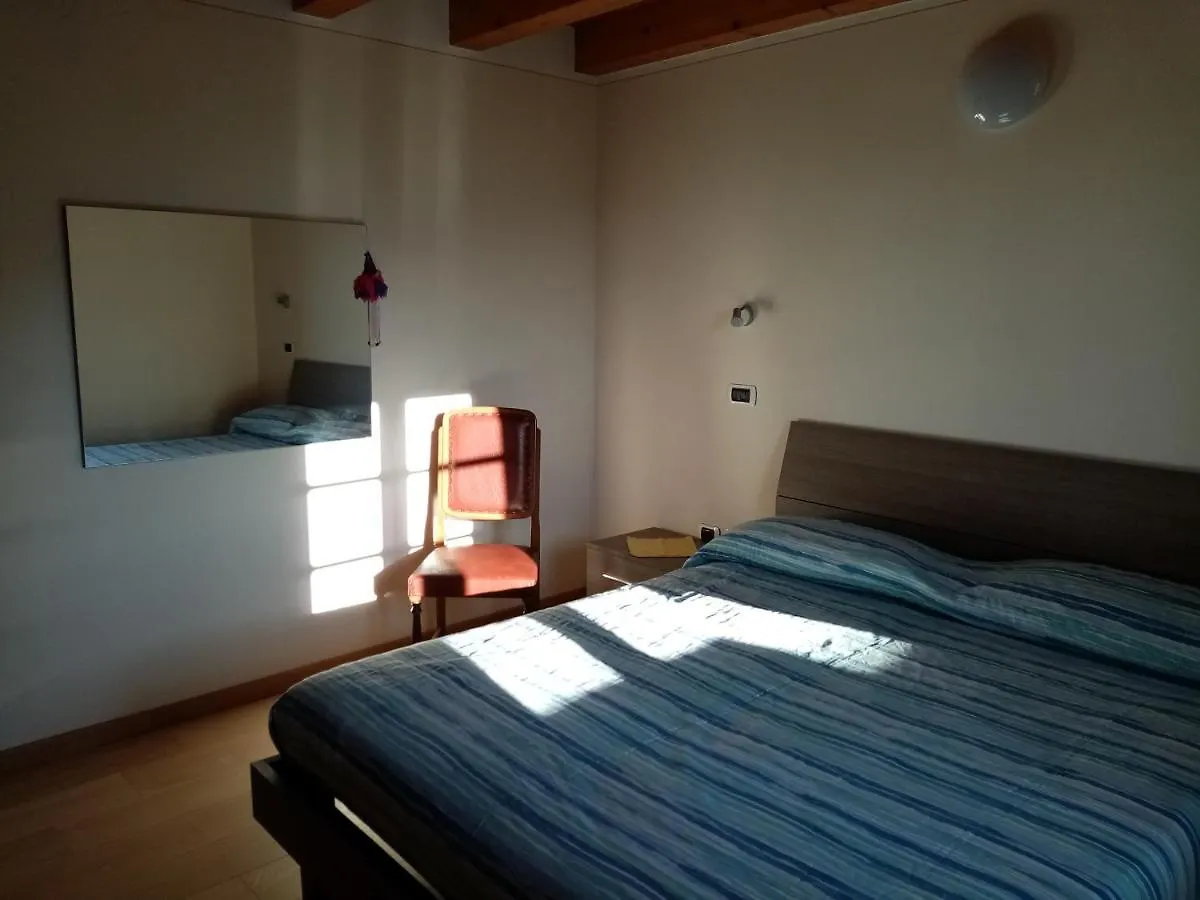 Alloggio per agriturismo Villa Ca' del Laki Caprino Veronese Italia