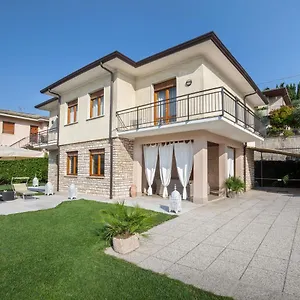 Villa Viola-comoda Villetta A, Caprino Veronese
